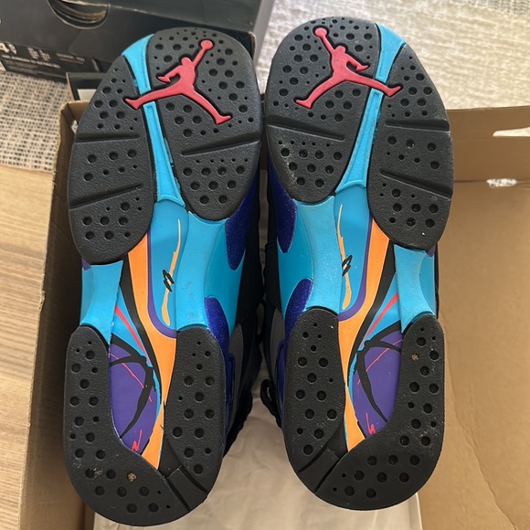 Jordan 8 Retro - Picture 2 of 2